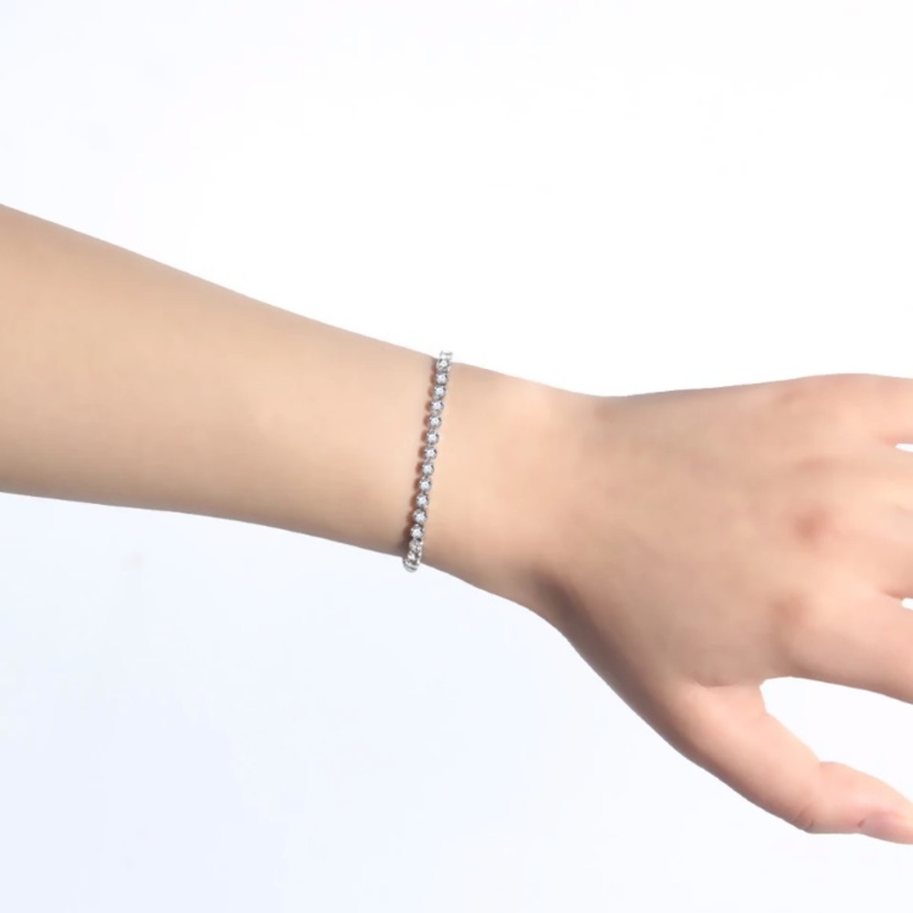 🌟 Stainless Steel Diamond Tennis Bracelet - Picture 5 of 7